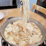 통큰칼국수 Comida