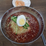 고래밀면 Comida