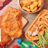 Niáng Niáng Jī Pái Táo Yuán Diàn Comida
