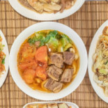 Tái Wān Yī Pǐn Lā Miàn Yǔ Dāo Xuē Miàn Comida