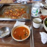 뻐마시감자탕 Comida