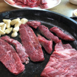 우리한우암소촌 Comida
