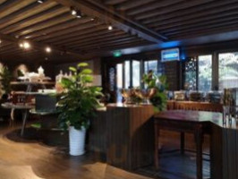 Fāng Fēi Xiù Jiǔ Láng Exterior