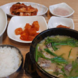 신리돼지국밥 Comida