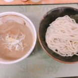 Miàn Wū Liù Gēn Comida