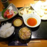 Dà Yú Rì Běn Hǎi Zhuāng や Hóng Qián Yì Qián Diàn Comida