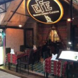Efe Mediterranean Cuisine Comida