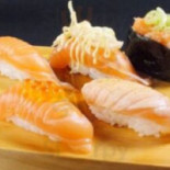 や Tái ずし Dé Dǎo Liǎng Guó Qiáo Tīng Comida