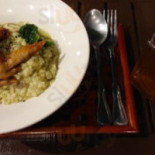 Rì Yuè Tán Shuǐ Shàng Míng Yuè Hú Pàn Tíng Yuán Kā Fēi Guǎn Comida