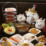 Xiǎo Méng Niú Dǐng Jí Má Là Yǎng Shēng Guō Píng Dōng Diàn Comida