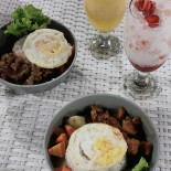 Ciater Beach Comida