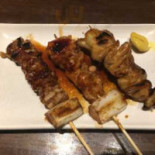 Jū Jiǔ Wū ずぼんのすそ Dentro
