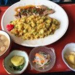 つのきん Comida