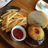 Off The Wall Comida