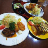 ヨシヤ Comida
