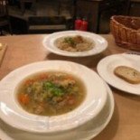 Pǔ Lā Nà Pí Jiǔ Fāng Comida