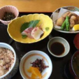 Xiū Xiá Cūn Dà Jiǔ Yě Dǎo レストラン Comida