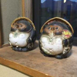 たぬき Bā Dentro