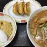 Jiǎo Zi の Wáng Jiāng Shǒu Dào Qián Tián Diàn Comida