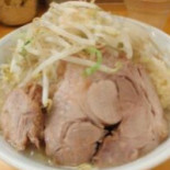 ラーメンエース Comida