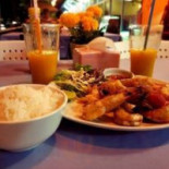 Sam's Kitchen Comida