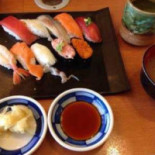Hǎi Tiān Wán Shān Xiǎo Mù Diàn Comida