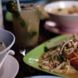 ซีบาร์ Comida