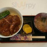 Wèi の Liǎng Guó Zǒng Běn Diàn Comida