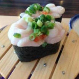 Huí Zhuǎn Shòu Sī まつりや Xīn Qiáo Diàn Comida