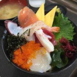 メフレ Shì Chǎng Shí Táng Comida