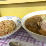 ちゃー Tíng Comida