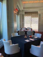 Xiv Niǎo Yǔ Dentro