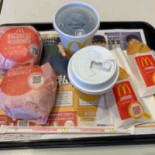 マクドナルド Xīn Xì Wàn Dài Diàn Comida