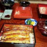 うなよし Comida