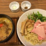 Miàn Wū さくら Comida