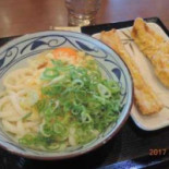 Wán Guī Zhì Miàn Sān Dǎo Qīng Mù Diàn Comida