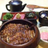 Hé Shí Chǔ Gāo さか Comida