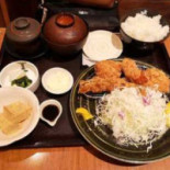 Hé Xìng Jr Jīng Dōu Comida