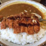 Coco Yī Fān Wū Bì Nán Sōng Běn Diàn Comida