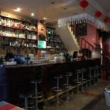 Cozy Pub Comida