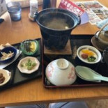 Xiū Xiá Cūn Dà Jiǔ Yě Dǎo レストラン Comida