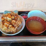 Bǎo Tián Shí Táng Wàn Shòu Shān Comida