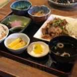 Liú Qiú Chá Fáng あしびうなぁ Comida