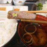 Niú かつ もと Cūn Shàng Yě Diàn Comida