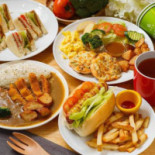 Dé Lái Sù Shū Shí Zǎo Wǔ Cān Yù Wén Diàn Comida