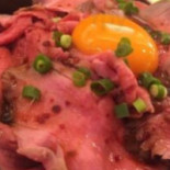にくきゅう Comida