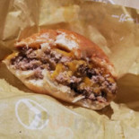 マクドナルド De Xià Zhí Huā Yuán Tīng Yì Qián Diàn Comida