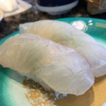 Yú Wū Lù Bēi Wén Gǔ Diàn food