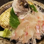 Jū Jiǔ Wū Wǔ Wèi Comida