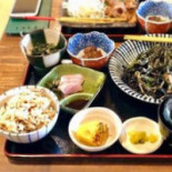 Liú Qiú Chá Fáng あしびうなぁ Comida